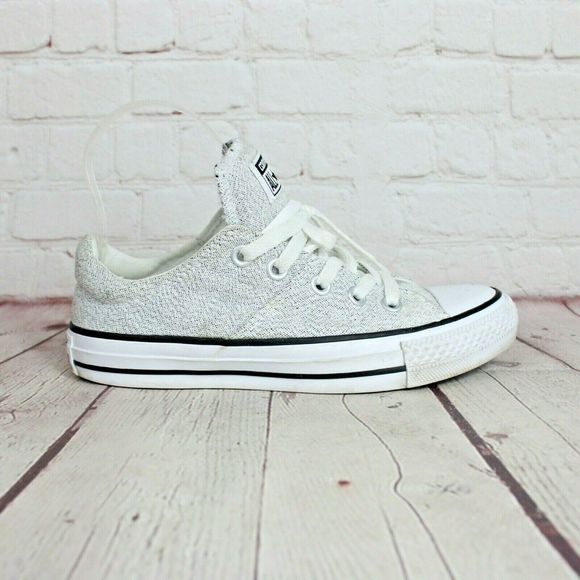converse with fat tongue